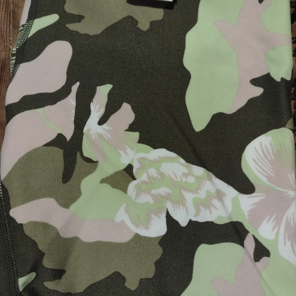 Calvin Klein Performance High-Waist Leggings - Picture 3 of 4